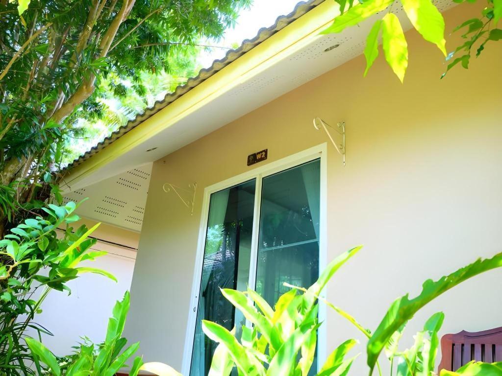 Rommai Rimnaam Resort Ranong Exterior foto